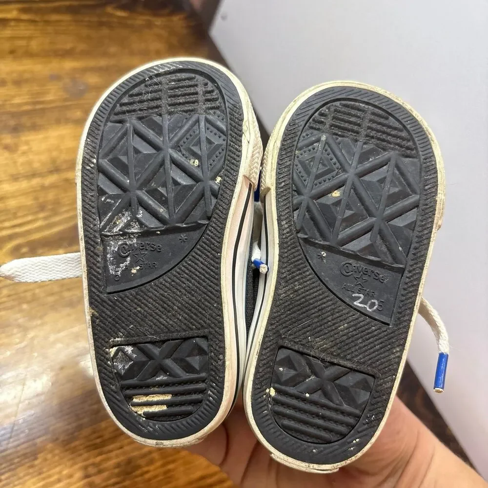 Converse Gray And Blue Sneakers Size 5‎